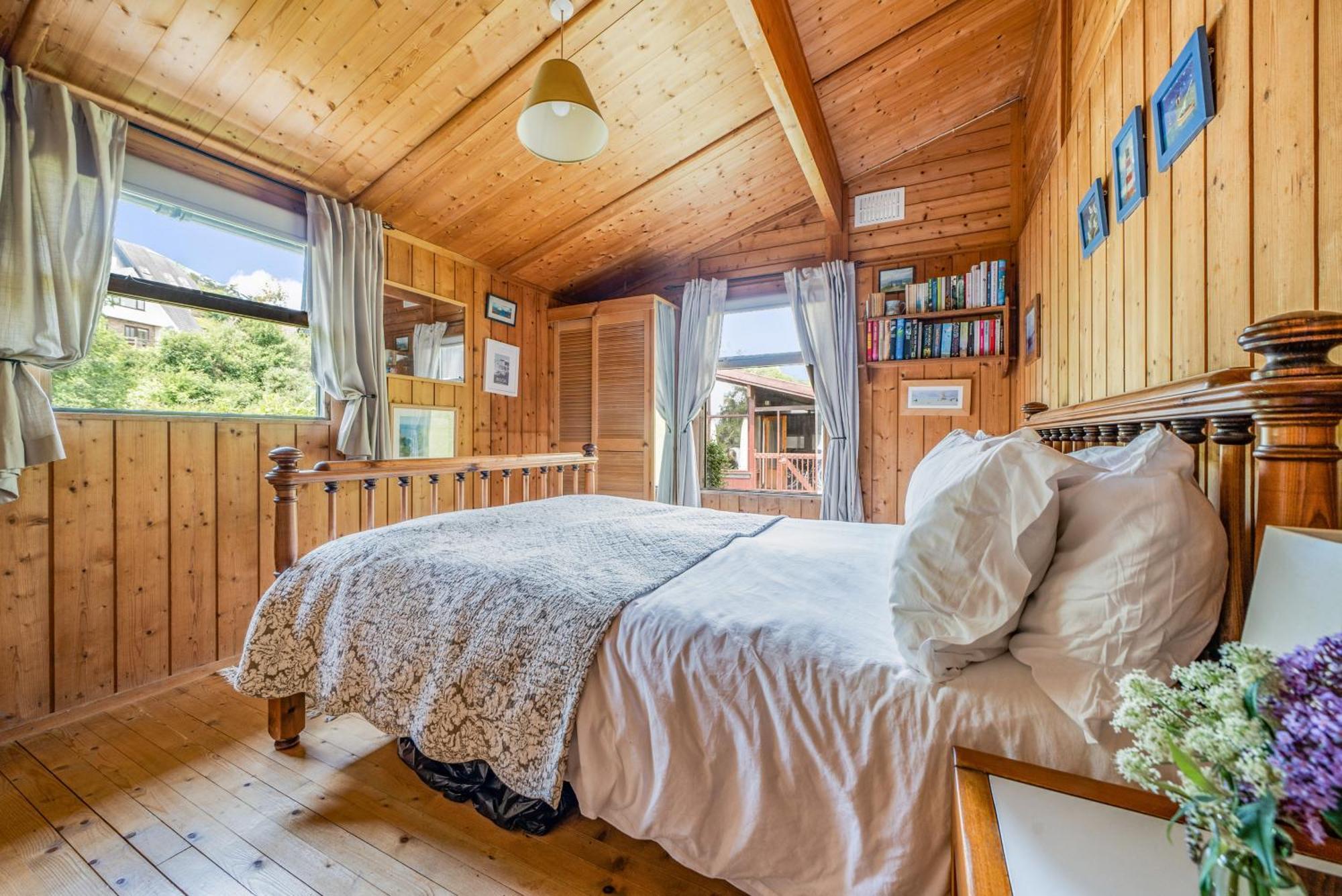 Scandinavian Style Lodge In Rock Wadebridge Exteriör bild