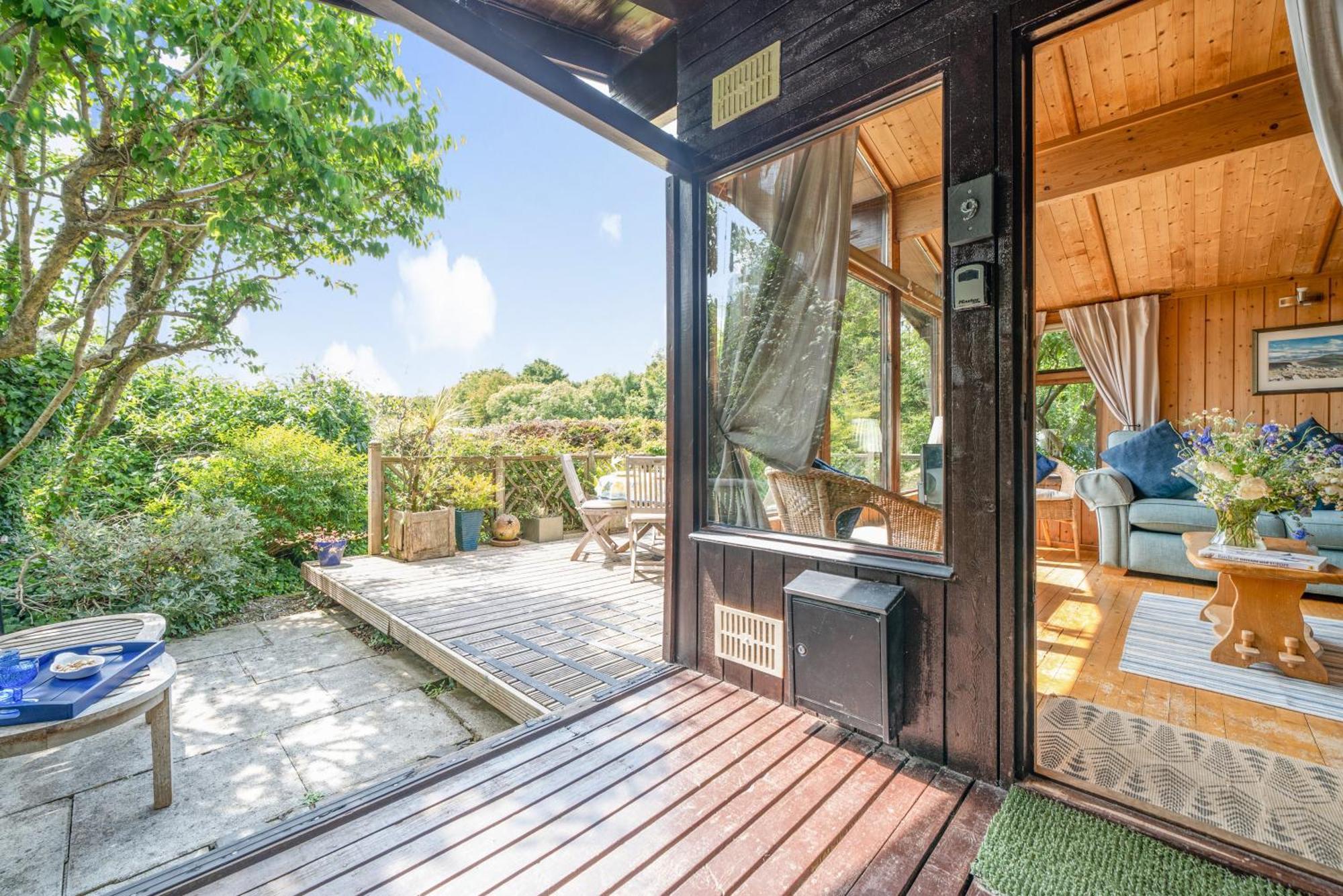 Scandinavian Style Lodge In Rock Wadebridge Exteriör bild