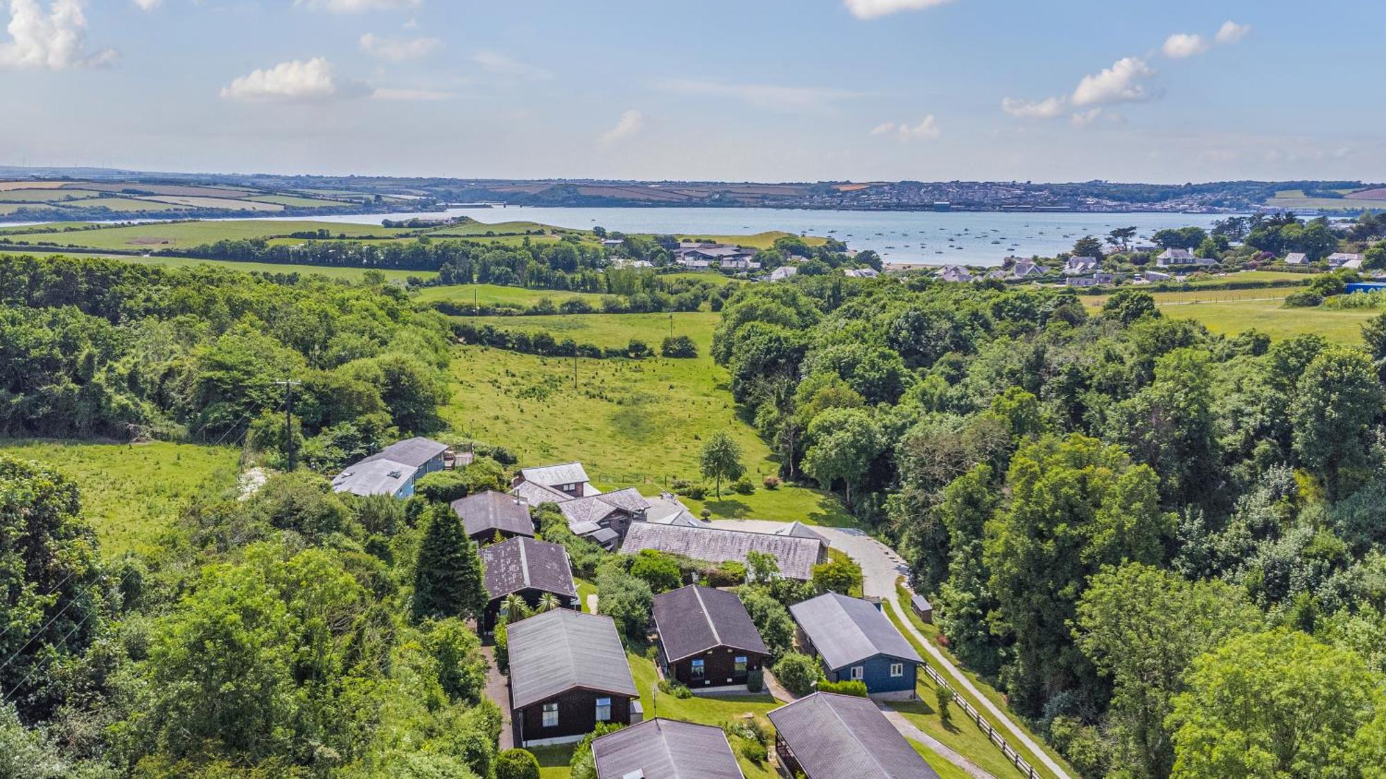 Scandinavian Style Lodge In Rock Wadebridge Exteriör bild